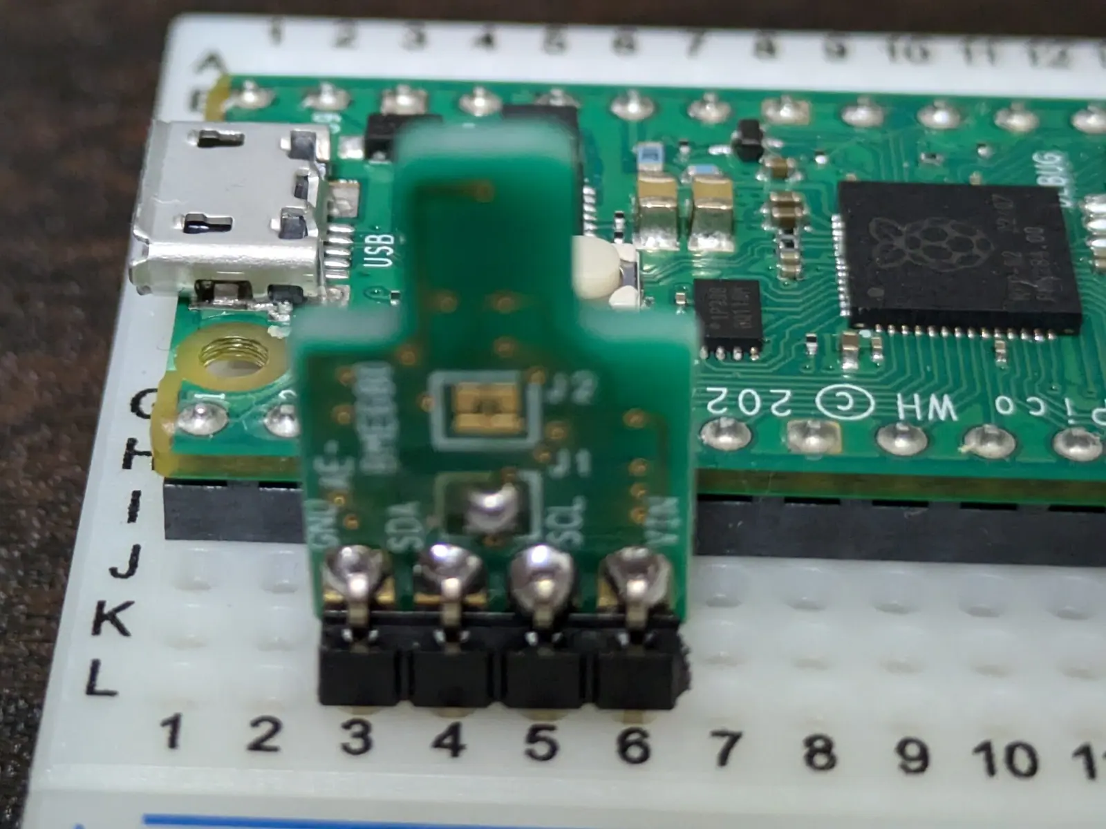 Raspberry Pi Pico Wで温湿度センサー(BME680)を使用する方法 のアイキャッチ画像